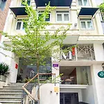 Express By M Village Dong Du